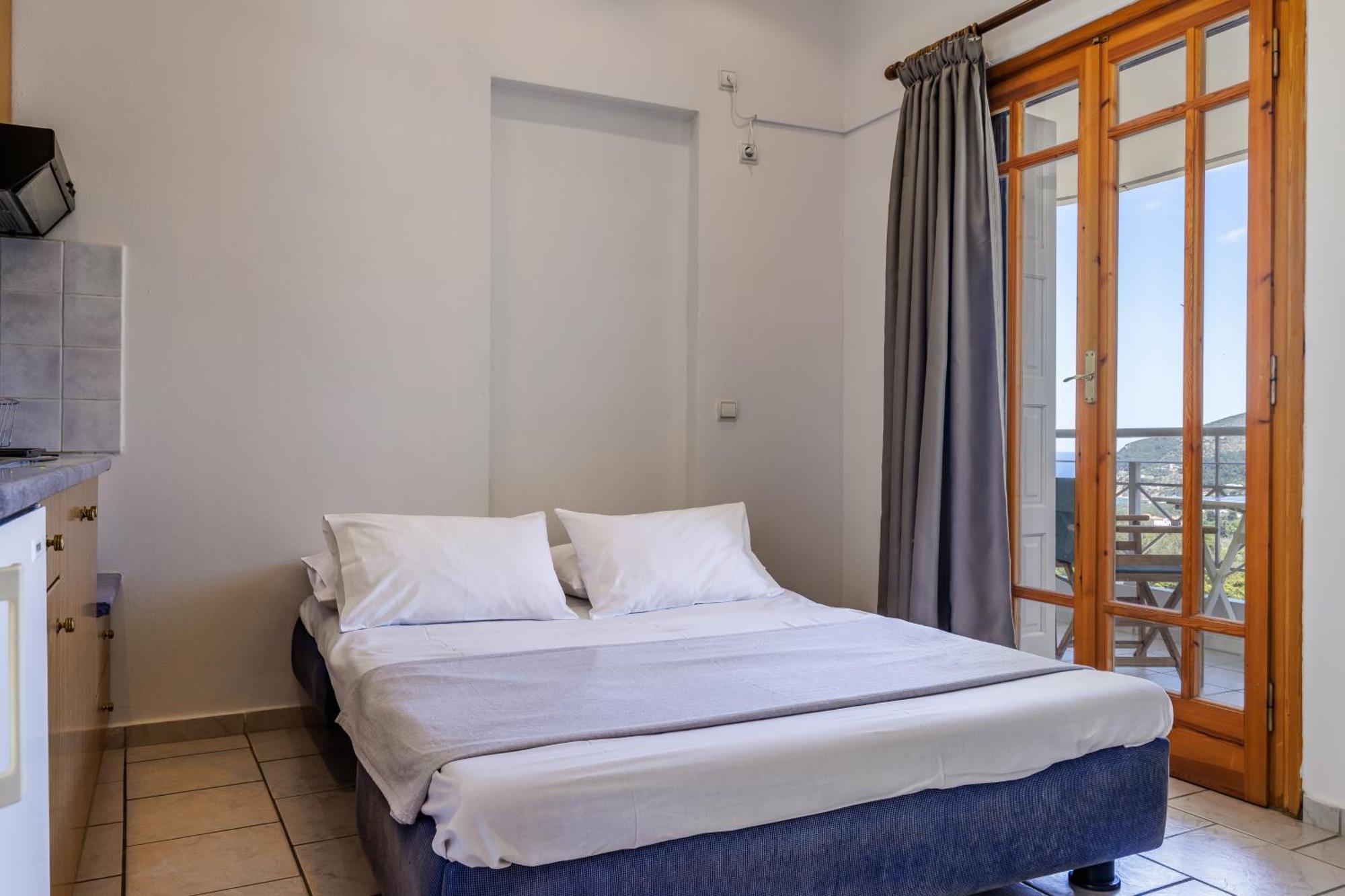 Likasti Apartment Skopelos Town Bagian luar foto