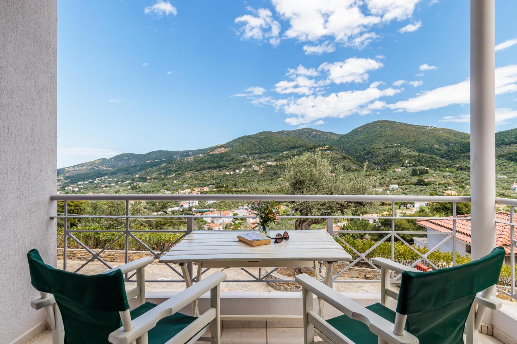 Likasti Apartment Skopelos Town Bagian luar foto