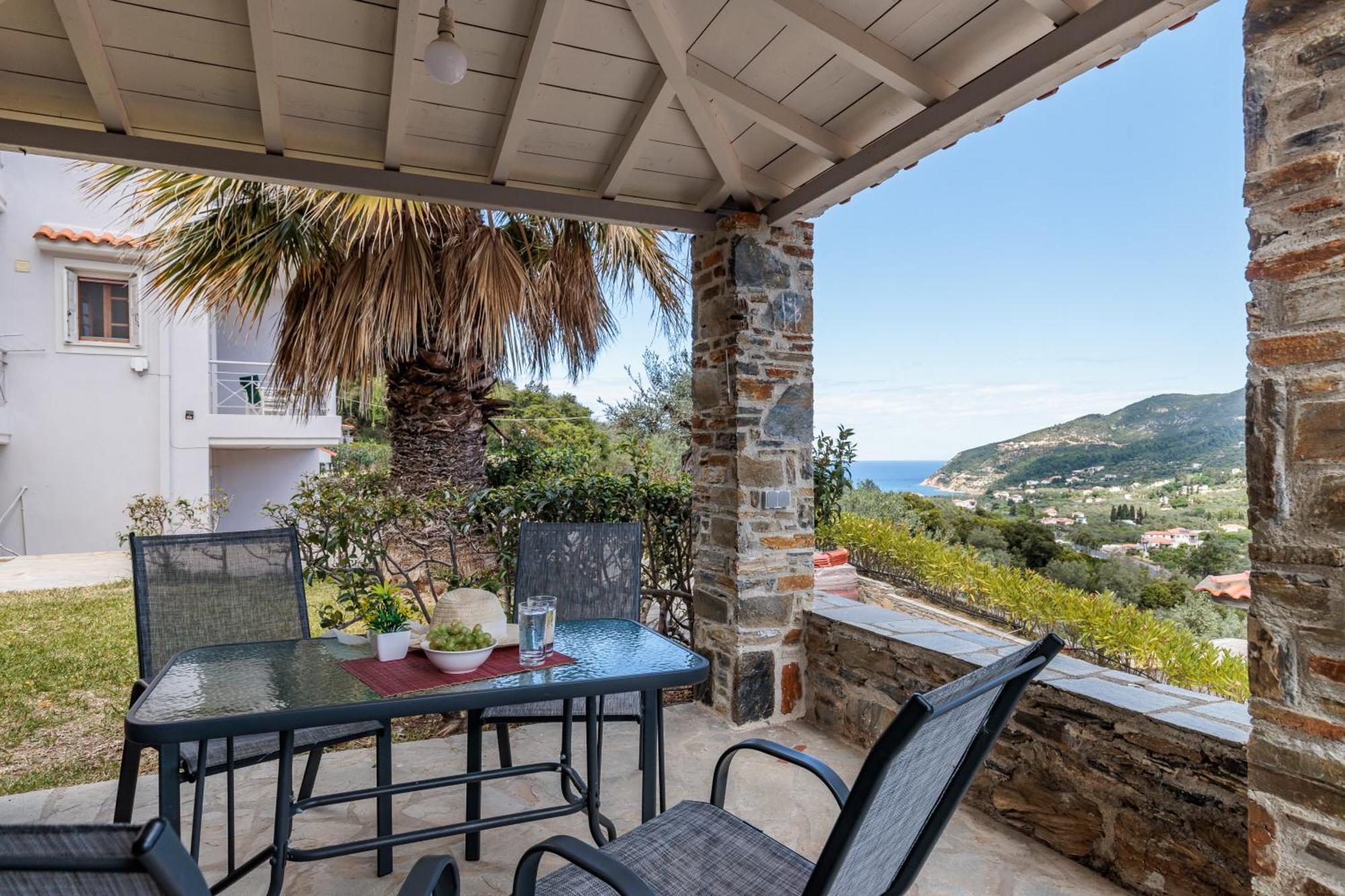 Likasti Apartment Skopelos Town Bagian luar foto