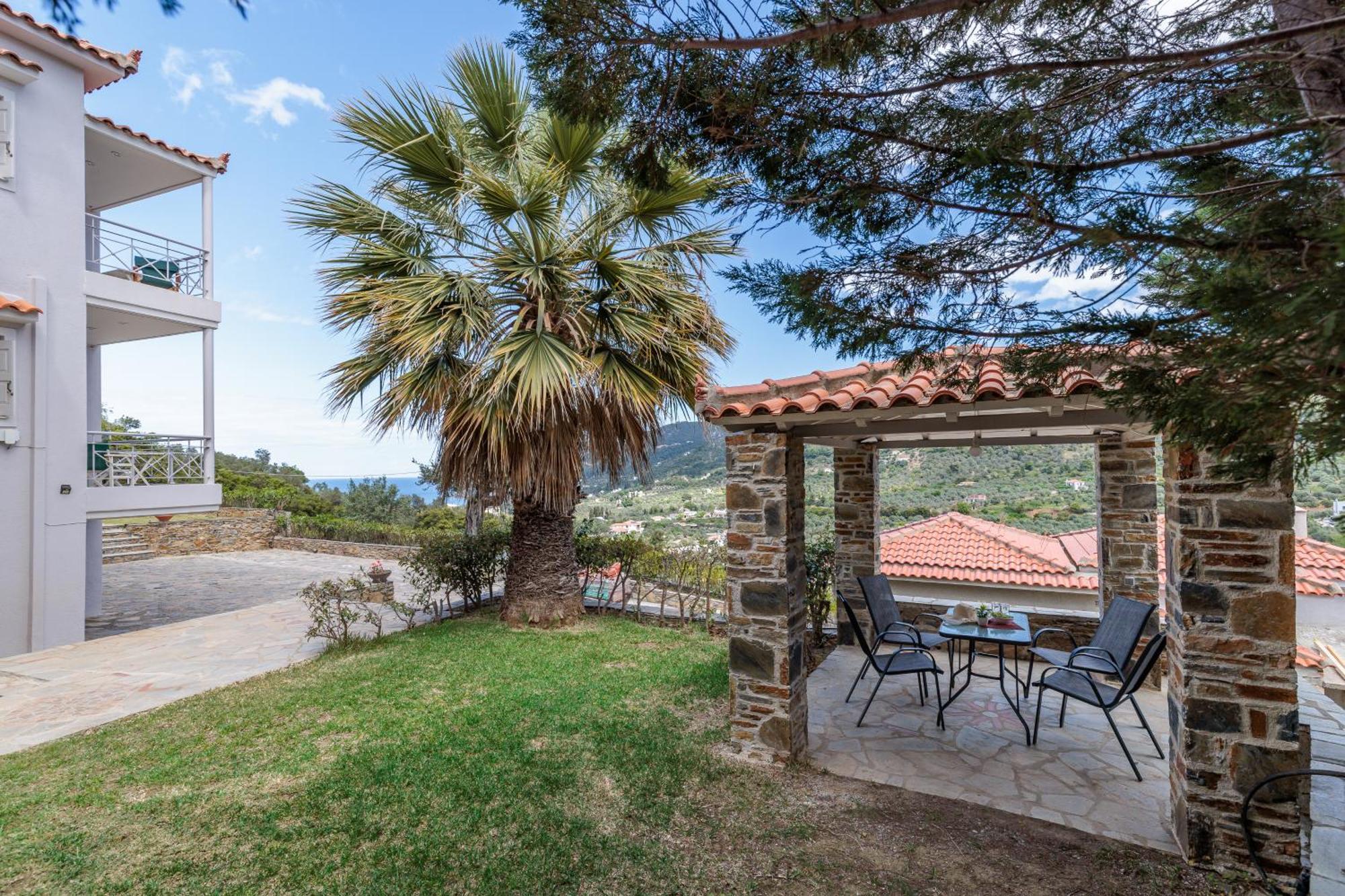 Likasti Apartment Skopelos Town Bagian luar foto